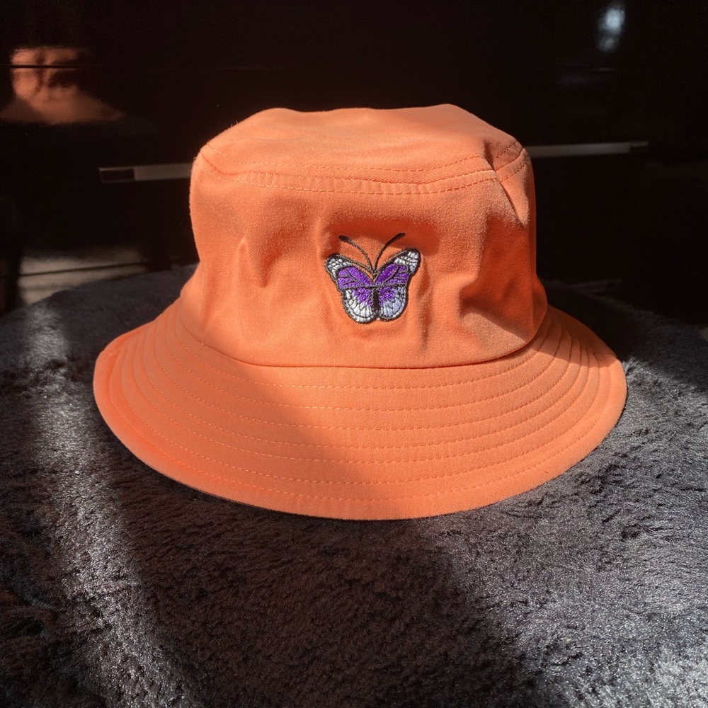 Butterfly embroidered bucket hat